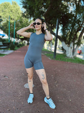 Cargar imagen en el visor de la galería, Jumpsuit Rebeca

