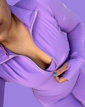 Cargar imagen en el visor de la galería, Crop top sudadera lila
